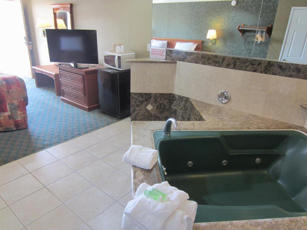 Crystal Inn Suites & Spas Image 10