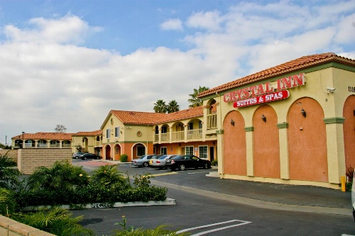 Crystal Inn Suites & Spas image 2