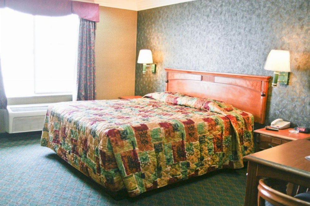 Crystal Inn Suites & Spas Image 20