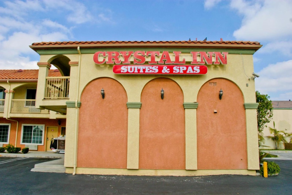 Crystal Inn Suites & Spas Main image