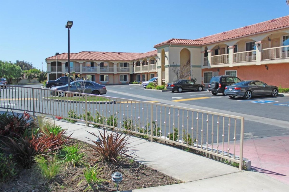 Crystal Inn Suites & Spas Image 41
